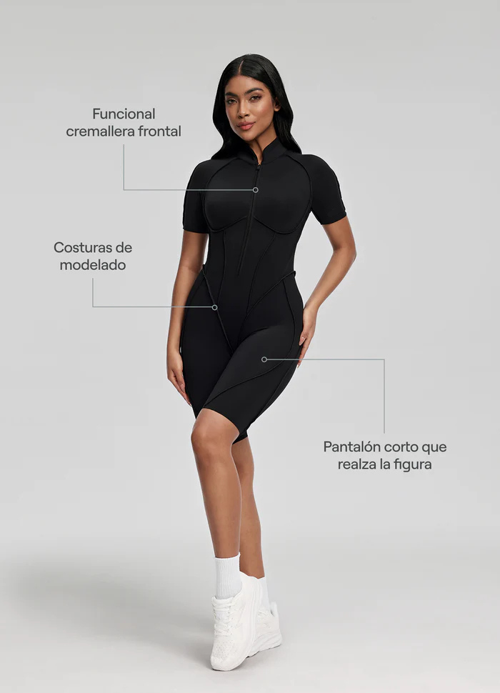 Catsuit con Espalda Cerrada Shorts