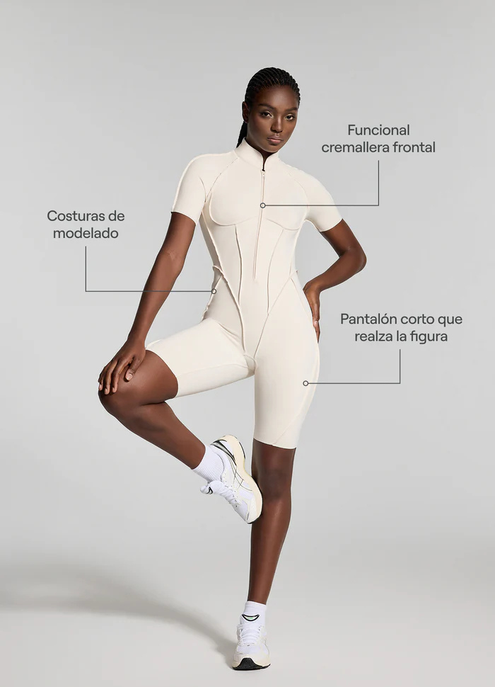 Catsuit con Espalda Descubierta Shorts
